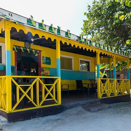 Sea Miracle Villa/Beach Cottage Silver Sands ภายนอก รูปภาพ