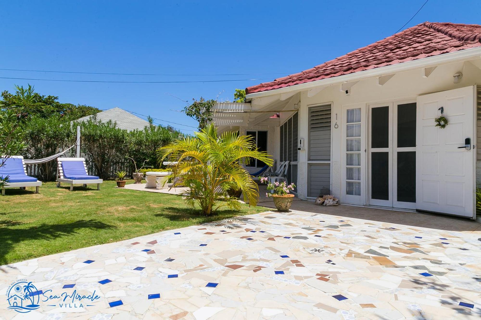 Sea Miracle Villa/Beach Cottage Silver Sands ภายนอก รูปภาพ