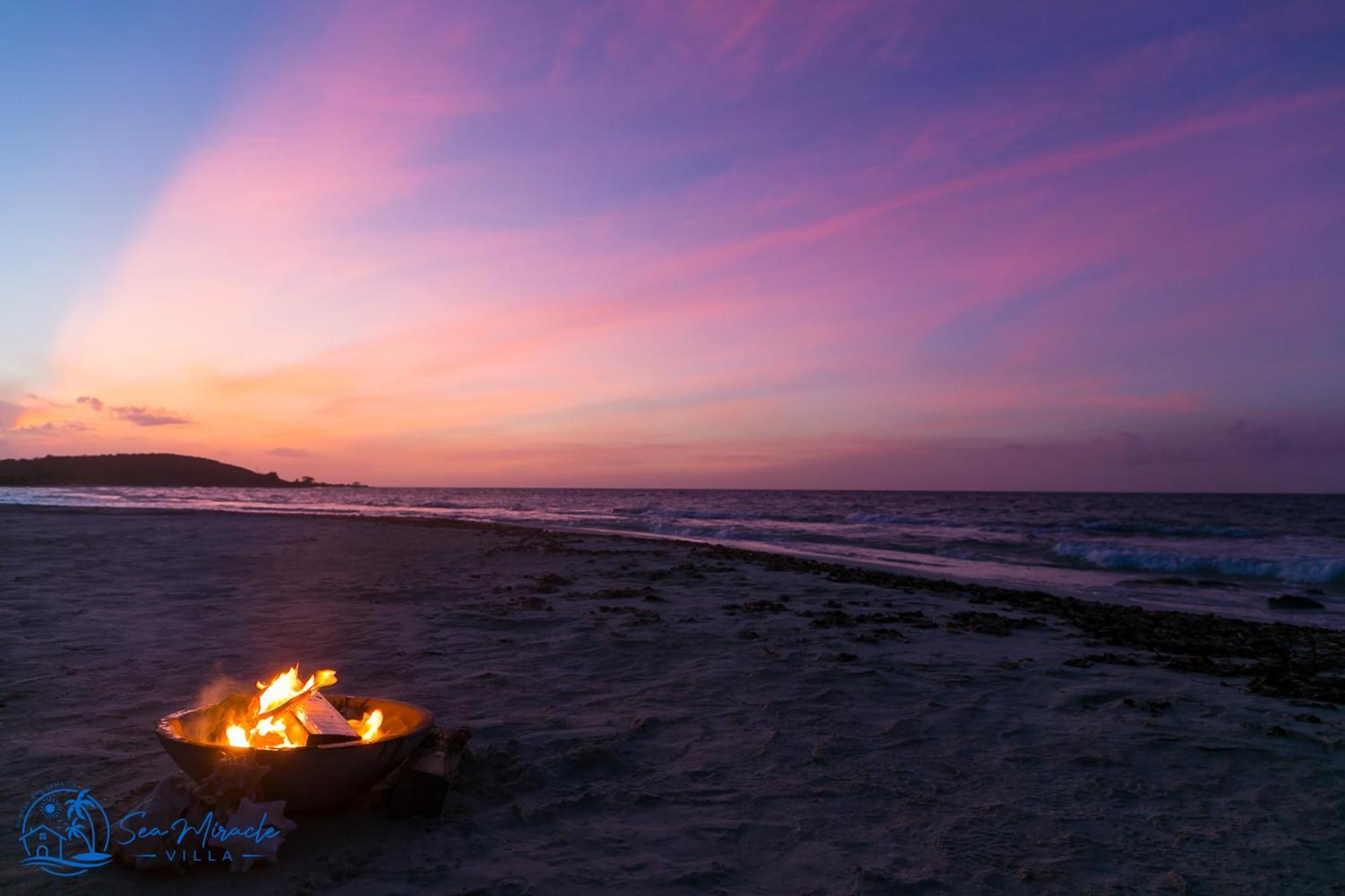 Sea Miracle Villa/Beach Cottage Silver Sands ภายนอก รูปภาพ